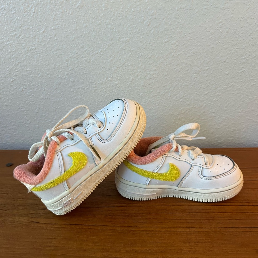 Nike Air Force 1 LV8 White Yellow Pink Strike Toddler Shoes DV2200-100 Size 7C